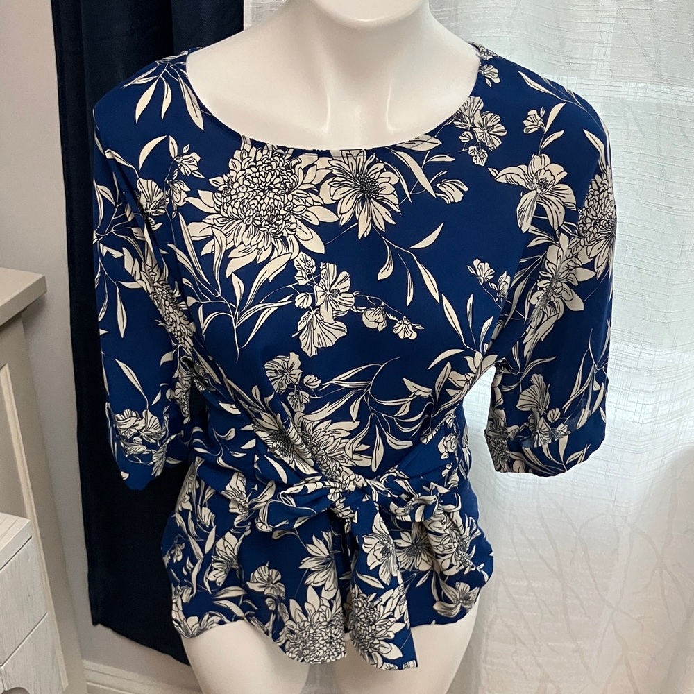 West Kei Navy and White Floral Blouse